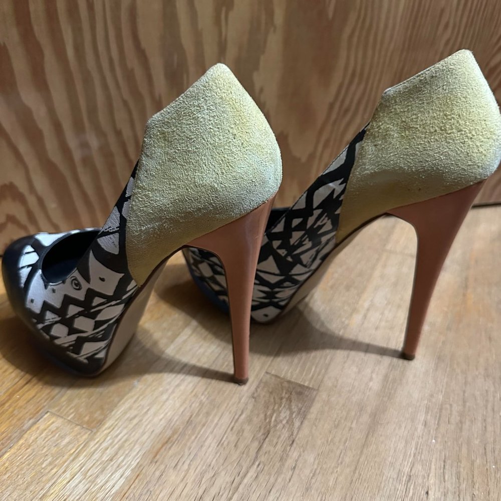 ALDO Multi Pattern Heels - Picture 4 of 5